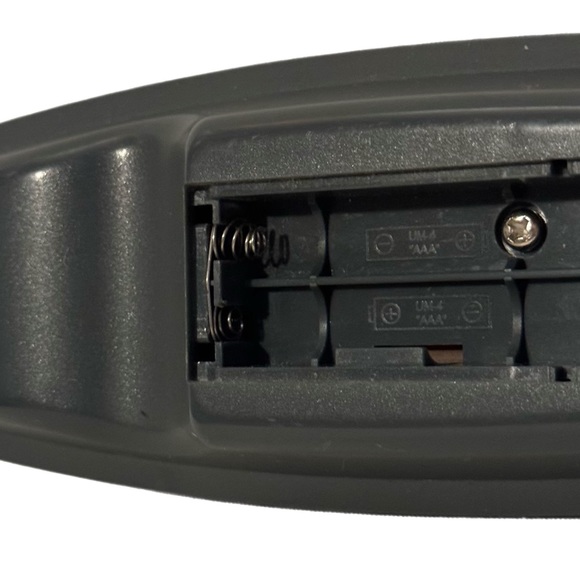 One For All Remote Control 3 Devices Replaces TV VCR Cable Box VRC-3060B00 EUC - Picture 3 of 4